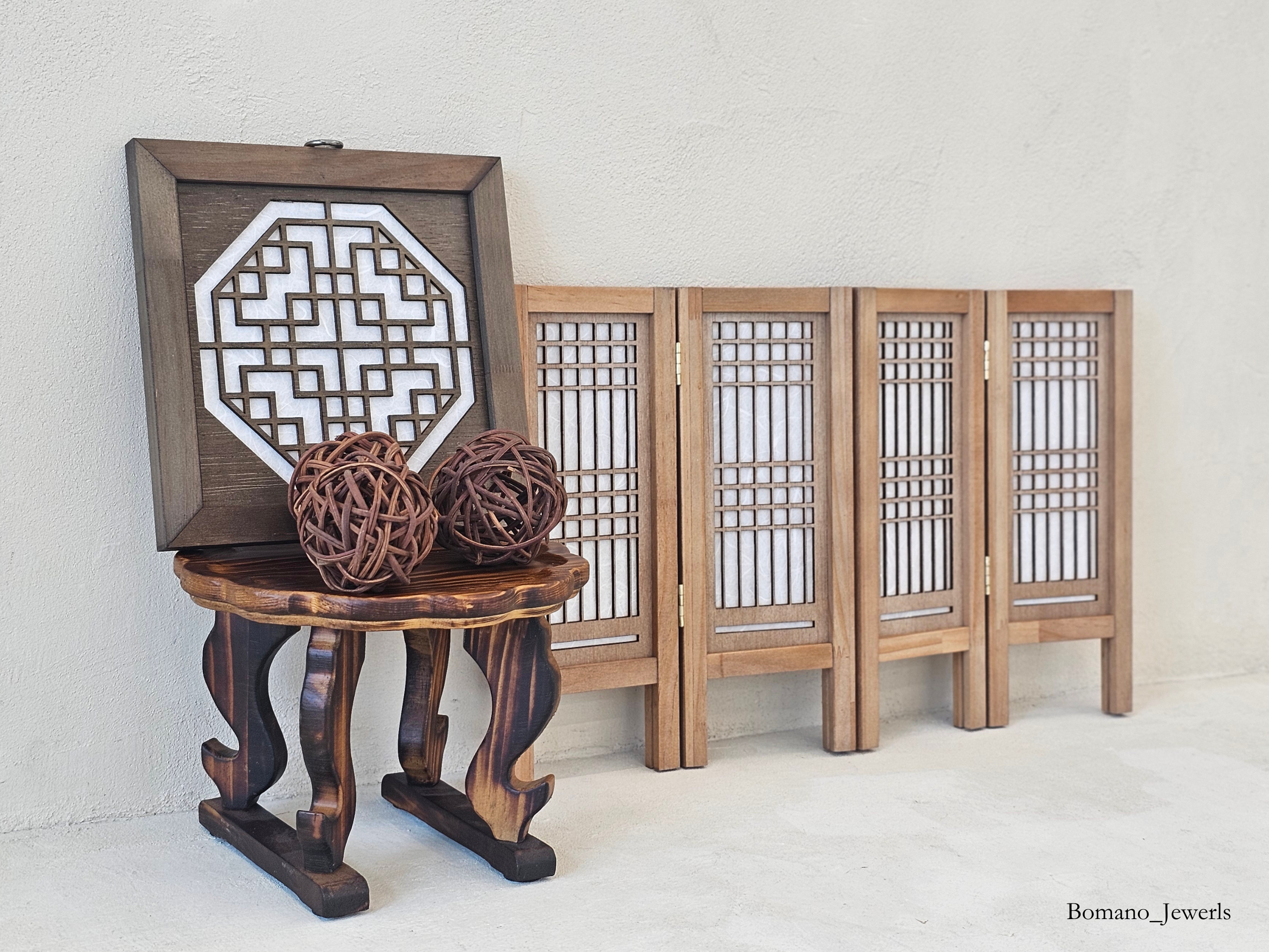 Ecru Mini Wooden Folding Screen Divider