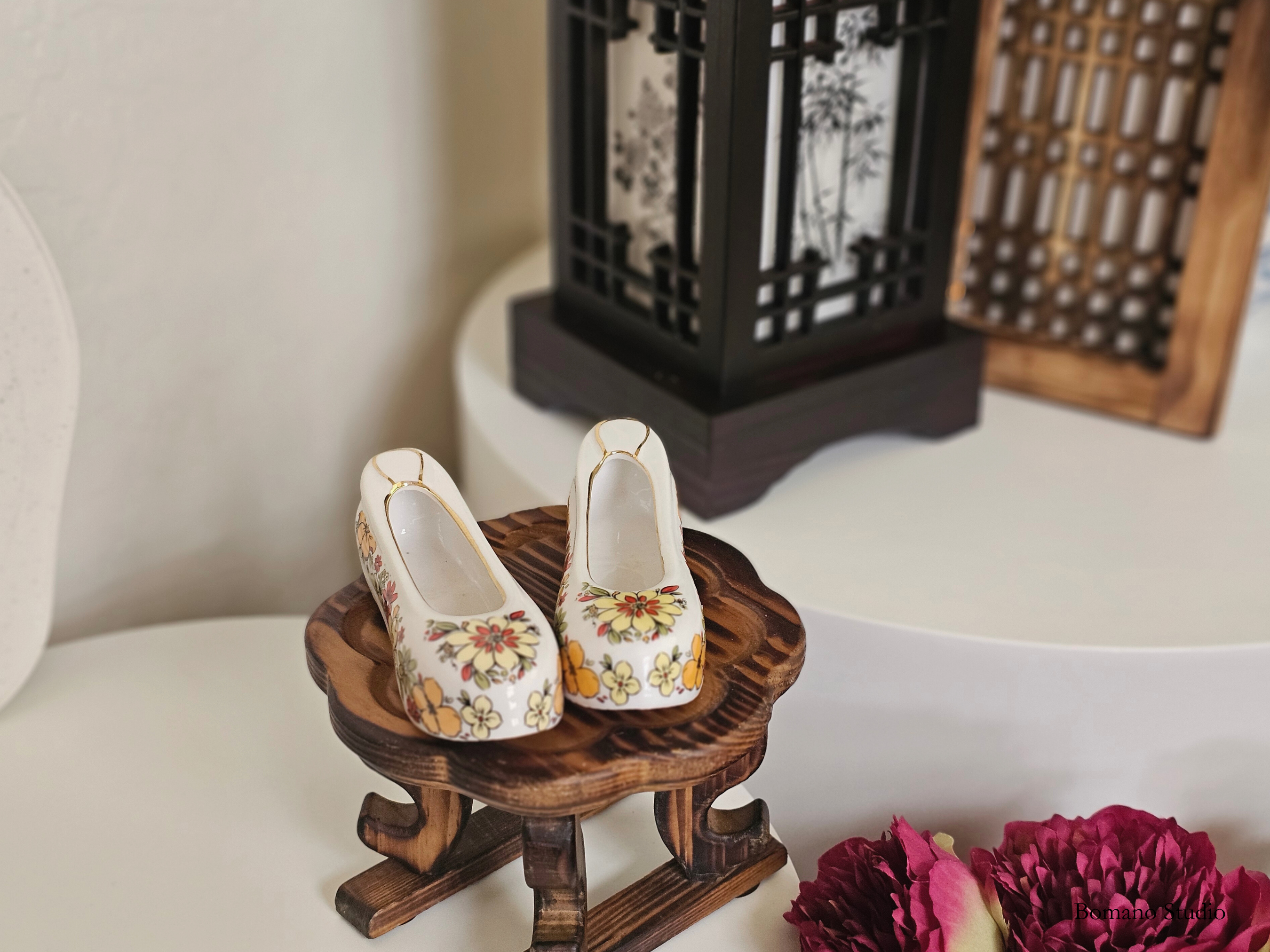 Limited Edition Ceramic Mini Gomusin Shoe Decor