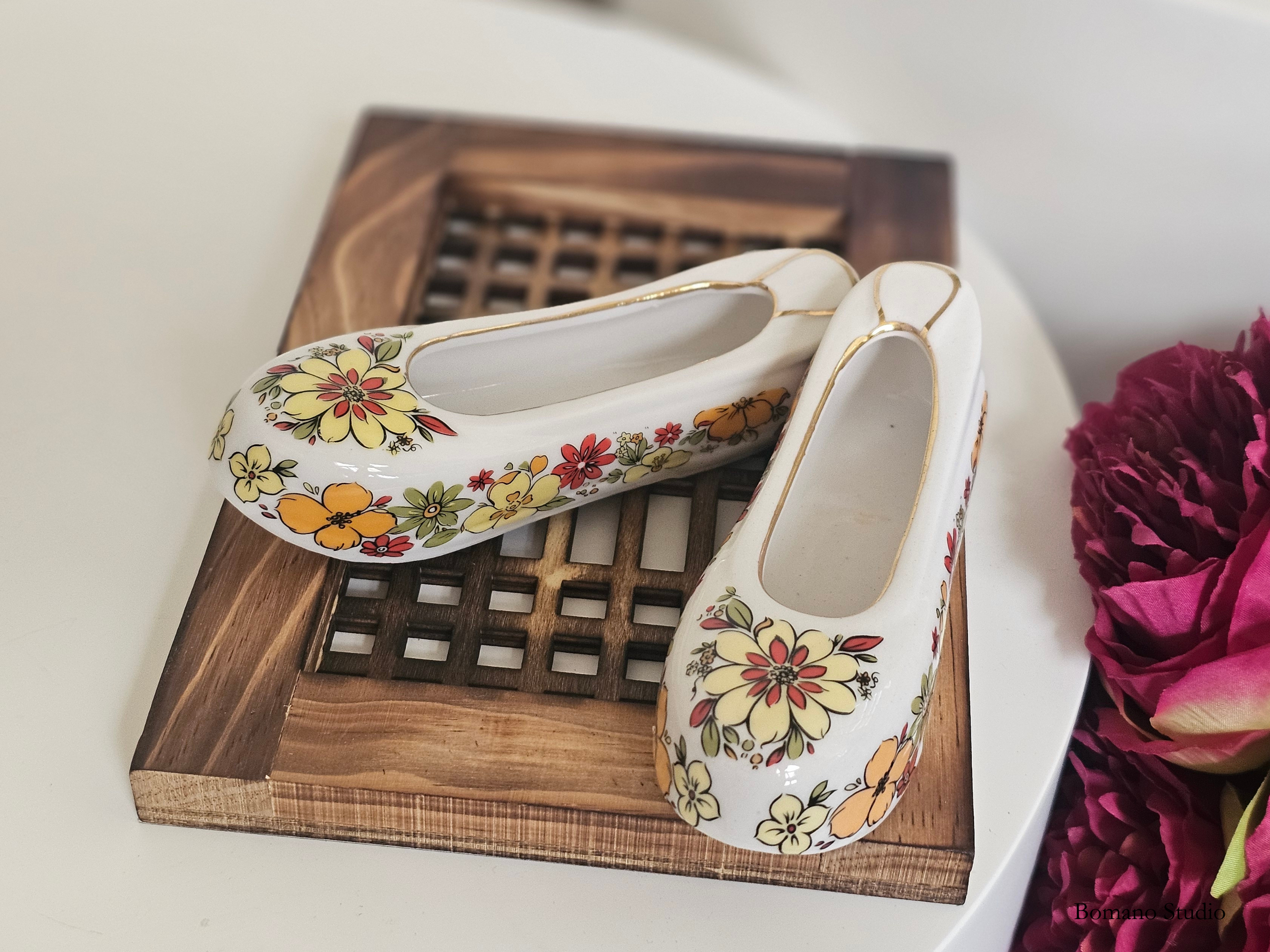 Limited Edition Ceramic Mini Gomusin Shoe Decor